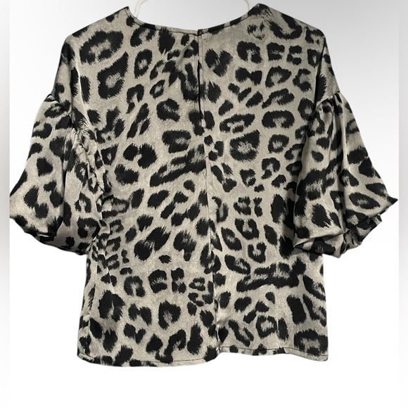 TCEC blouse Leopard print in gray and black color size:S - Picture 2 of 8